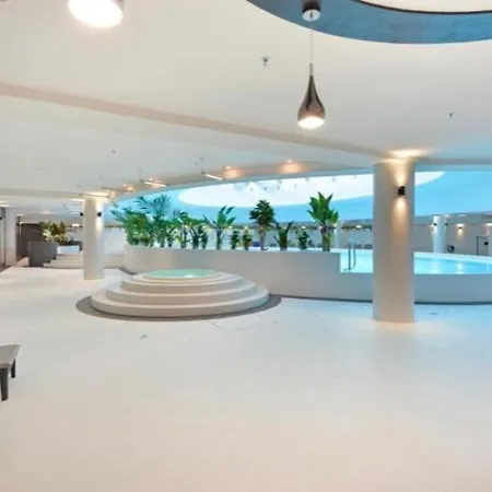 Hanza Tower 23 Pool & Jacussi * Stettino