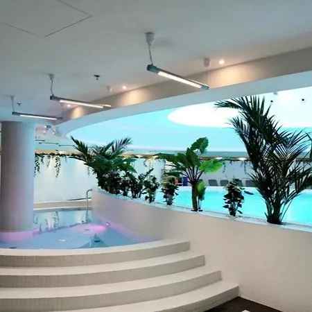 Hanza Tower 23 Pool & Jacussi * Stettino